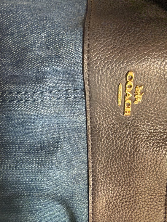 カバン（ブランドバッグ）の商品画像 - 査定依頼日：2026年3月23日 - 最高査定価格：5,000円