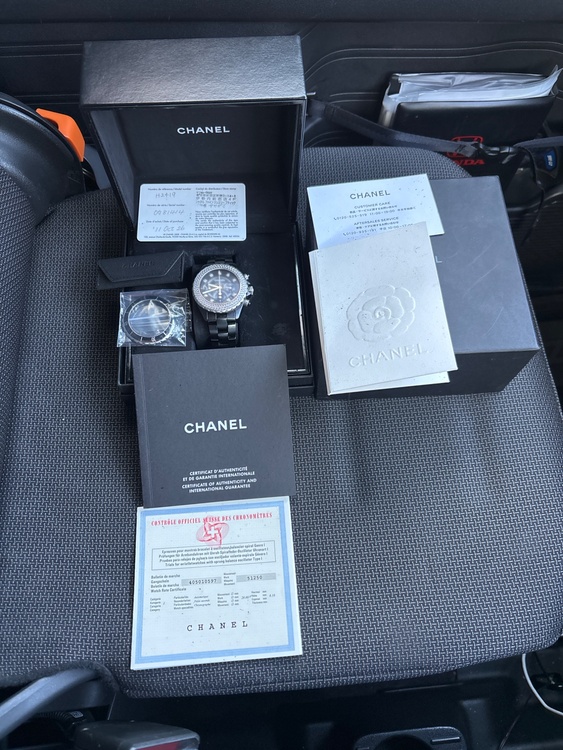 シャネル J12 h241（高級時計）の商品画像 - 査定依頼日：2026年1月13日 - 最高査定価格：750,000円