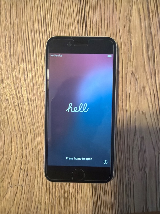 HMGQ3J（スマホ）の商品画像 - 査定依頼日：2026年10月5日 - 最高査定価格：14,000円