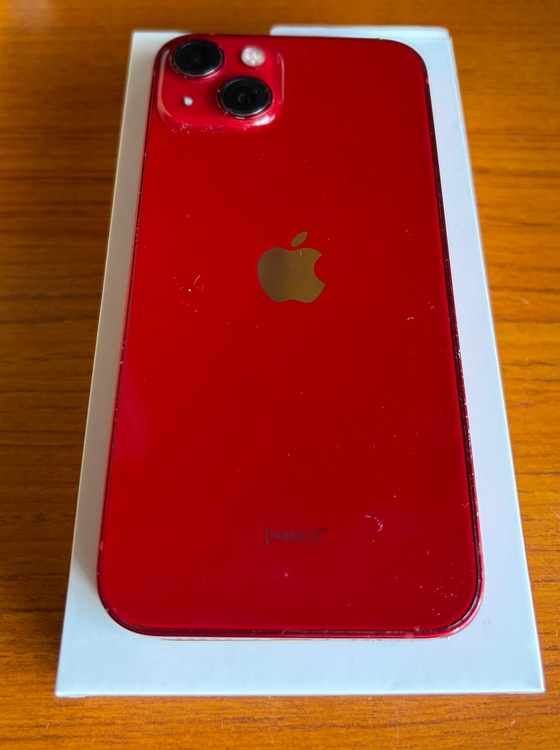 iPhone iPhone 13 256GB SIMフリー（スマホ）の商品画像 - 査定依頼日：2026年6月11日 - 最高査定価格：100,000円