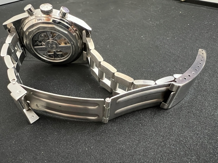 エル・プリメロA384（高級時計）の商品画像 - 査定依頼日：2025年12月10日 - 最高査定価格：730,000円