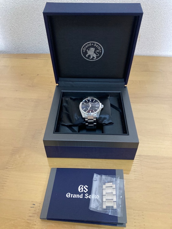 セイコー スプリントドライブ 9R65-0CV（高級時計）の商品画像 - 査定依頼日：2026年1月8日 - 最高査定価格：400,000円