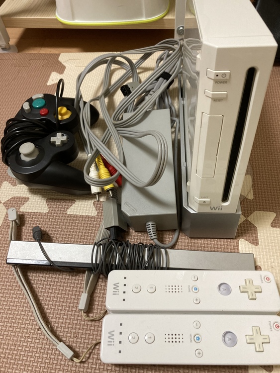 Wii本体カセット　PSP本体のカセット　ゲームキューブカセット　DSカセット（ゲーム機本体・ゲームソフト）の商品画像 - 査定依頼日：2022年2月6日 - 最高査定価格：1,690円