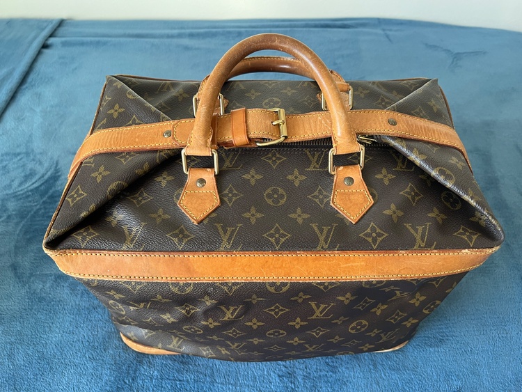 モノグラム クルーザーバッグ（ブランドバッグ）の商品画像 - 査定依頼日：2026年2月21日 - 最高査定価格：80,000円