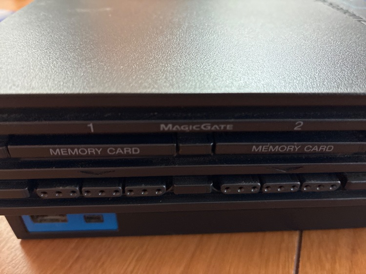 PS2 SCPH-10000（ゲーム機本体・ゲームソフト）の商品画像 - 査定依頼日：2025年11月21日 - 最高査定価格：1,800円