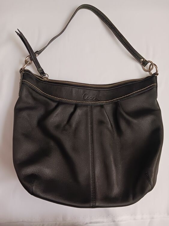 F13764（ブランドバッグ）の商品画像 - 査定依頼日：2025年8月27日 - 最高査定価格：5,000円