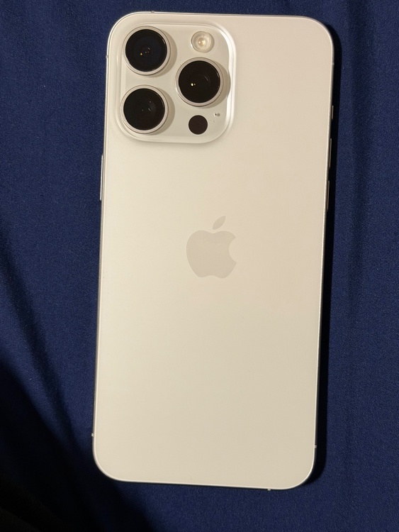 iPhone 15 Pro Max 256GB au（スマホ）の商品画像 - 査定依頼日：2026年2月13日 - 最高査定価格：103,000円