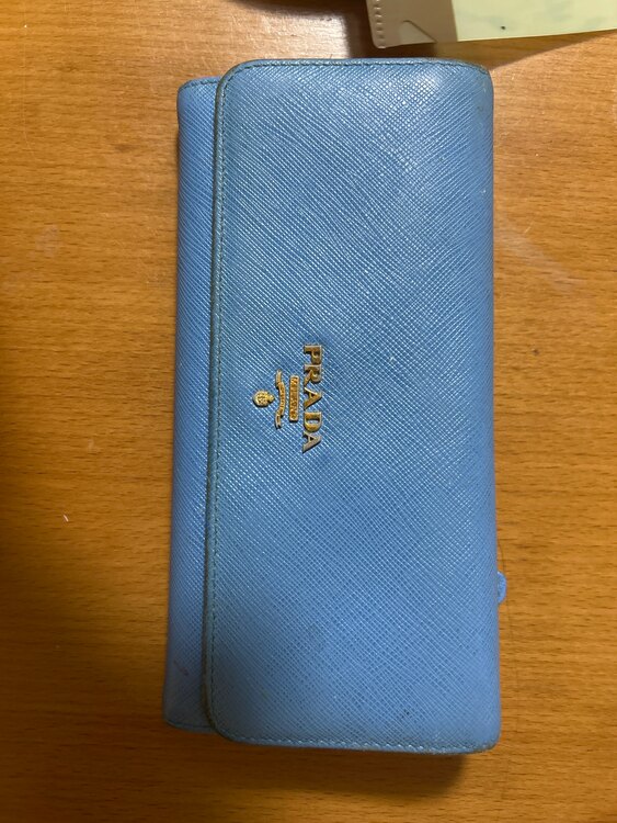 プラダ  （ブランドバッグ）の商品画像 - 査定依頼日：2025年4月17日 - 最高査定価格：6,000円