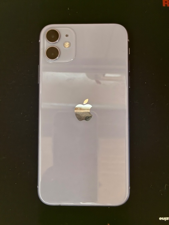 iPhone iPhone11 64GB SIMフリー（スマホ）の商品画像 - 査定依頼日：2026年9月29日 - 最高査定価格：17,000円