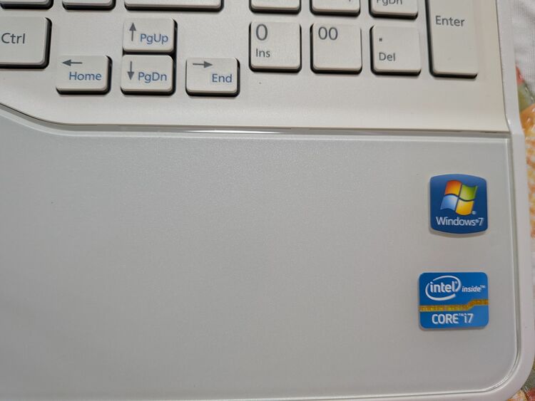 FMV A77GW   LIFEBOOK AH77/G（PC・タブレット）の商品画像 - 査定依頼日：2025年10月1日 - 最高査定価格：1,000円