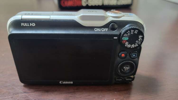 SX230HS（カメラ）の商品画像 - 査定依頼日：2025年5月31日 - 最高査定価格：2,500円