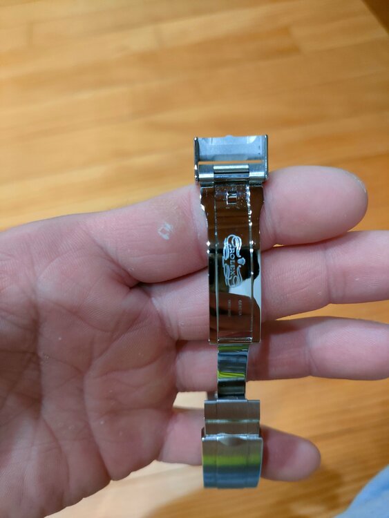 ロレックス サブマリーナー （高級時計）の商品画像 - 査定依頼日：2026年1月30日 - 最高査定価格：2,400,000円