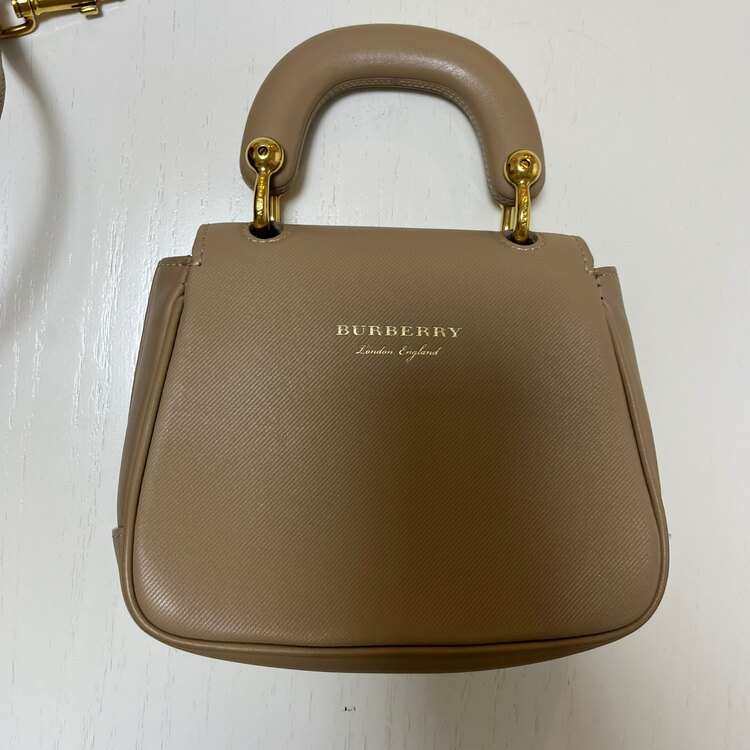 Burberry ハンドバッグ DK88 バーバリー（ブランドバッグ）の商品画像 - 査定依頼日：2025年3月7日 - 最高査定価格：20,000円