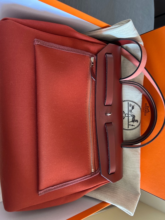 エルメス エールバッグ （ブランドバッグ）の商品画像 - 査定依頼日：2025年9月6日 - 最高査定価格：360,000円