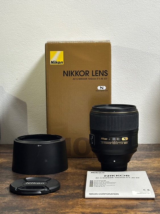 105mm f1.4（カメラ）の商品画像 - 査定依頼日：2026年7月2日 - 最高査定価格：106,100円