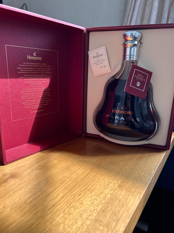 ブランデー ヘネシー （お酒）の商品画像 - 査定依頼日：2026年3月27日 - 最高査定価格：80,000円