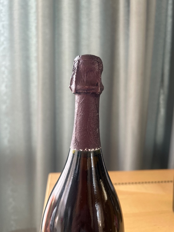 シャンパン ドン・ペリニヨン （お酒）の商品画像 - 査定依頼日：2026年3月29日 - 最高査定価格：29,000円