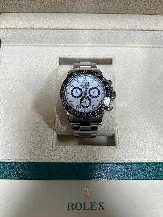 デイトナ白文字盤（高級時計）の商品画像 - 査定依頼日：2025年3月18日 - 最高査定価格：4,650,000円