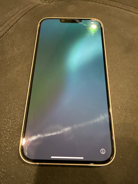 iPhone14 plus スターライト　SIMフリー（スマホ）の商品画像 - 査定依頼日：2025年2月13日 - 最高査定価格：57,000円