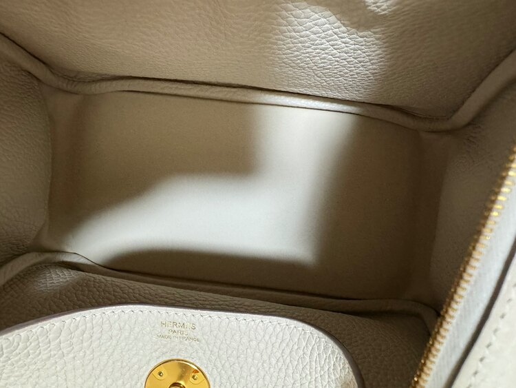 エルメス リンディ （ブランドバッグ）の商品画像 - 査定依頼日：2025年2月16日 - 最高査定価格：1,000,000円