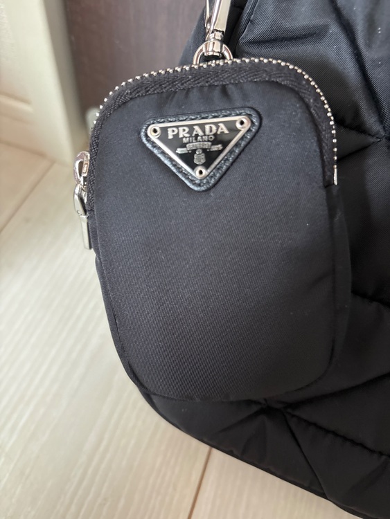 プラダ  （ブランドバッグ）の商品画像 - 査定依頼日：2025年6月4日 - 最高査定価格：200,000円