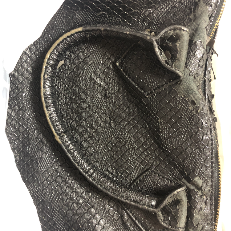 Vivienne Westwood（ブランドバッグ）の商品画像 - 査定依頼日：2019年8月29日 - 最高査定価格：20,000円