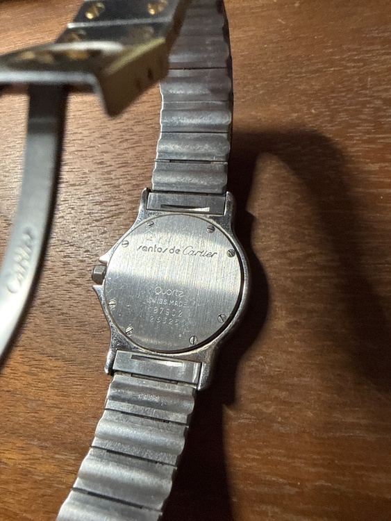 ラウンドクォーツ（高級時計）の商品画像 - 査定依頼日：2026年4月7日 - 最高査定価格：380,000円