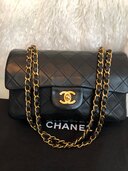 CHANELマトラッセダブルフラップ（ブランドバッグ）の商品画像 - 査定依頼日：2025年2月24日 - 最高査定価格：400,000円