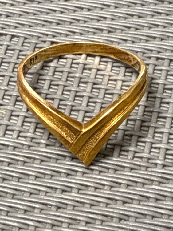 指輪　ピアス片方（金・貴金属）の商品画像 - 査定依頼日：2025年8月27日 - 最高査定価格：370,000円