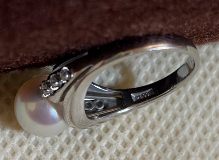 pt900 ダイヤ　パール　11号　5.8g（金・貴金属）の商品画像 - 査定依頼日：2026年4月12日 - 最高査定価格：90,000円