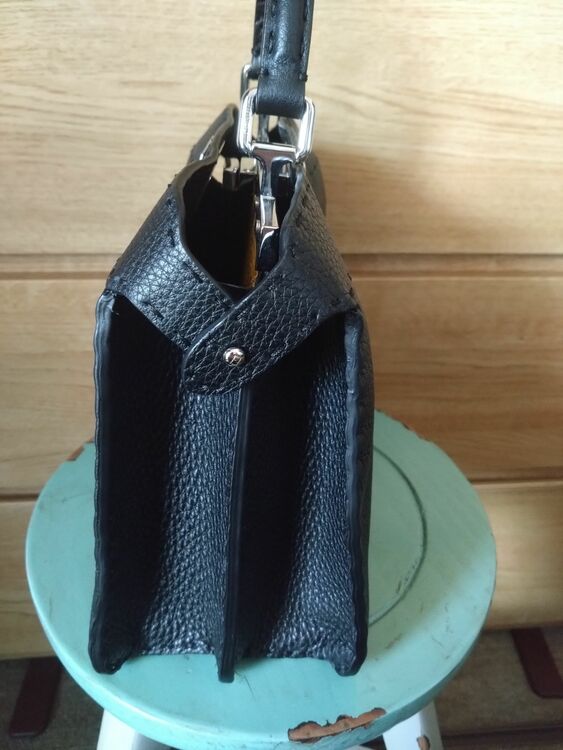 フェンディ  （ブランドバッグ）の商品画像 - 査定依頼日：2025年9月8日 - 最高査定価格：280,000円