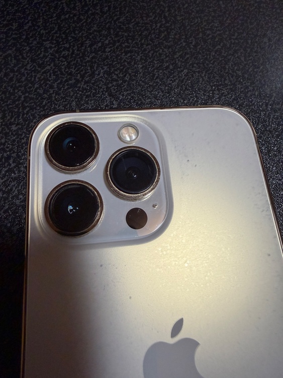 iPhone（スマホ）の商品画像 - 査定依頼日：2026年9月3日 - 最高査定価格：36,000円
