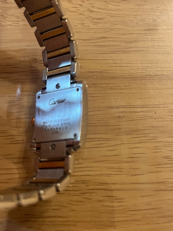 カルティエ タンク CARTIER カルティエ W51007Q4 タンクフランセーズ SM  クォーツ（高級時計）の商品画像 - 査定依頼日：2026年3月22日 - 最高査定価格：500,000円