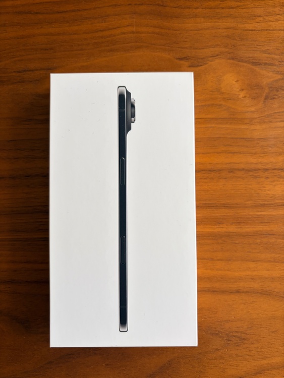 iPhone Air 256GB SIMフリー（スマホ）の商品画像 - 査定依頼日：2026年5月2日 - 最高査定価格：100,000円