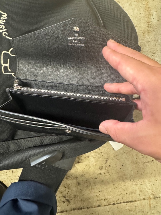 ルイヴィトン エピ （ブランドバッグ）の商品画像 - 査定依頼日：2025年9月8日 - 最高査定価格：17,000円