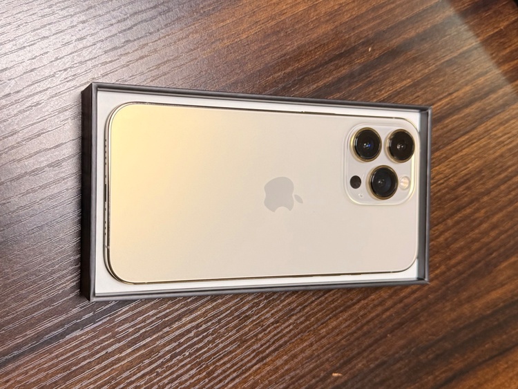 iPhone 13 Pro 128GB Softbank（スマホ）の商品画像 - 査定依頼日：2026年3月2日 - 最高査定価格：100,000円