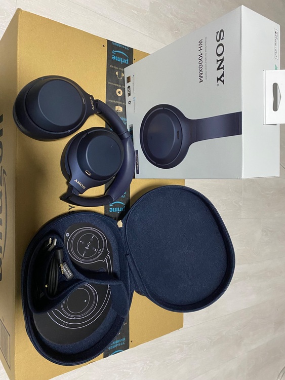 ソニー　WH-1000XM4 ミッドナイトブルー（オーディオ・スピーカー）の商品画像 - 査定依頼日：2025年8月12日 - 最高査定価格：5,000円