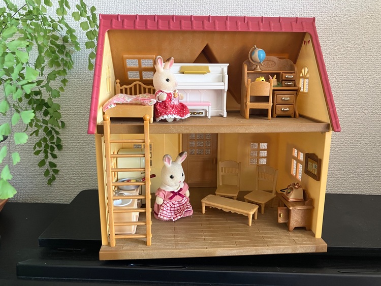 はじめてのシルバニアファミリー（その他のおもちゃ）の商品画像 - 査定依頼日：2025年12月1日 - 最高査定価格：2,000円