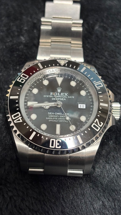 126660（高級時計）の商品画像 - 査定依頼日：2026年2月4日 - 最高査定価格：1,700,000円