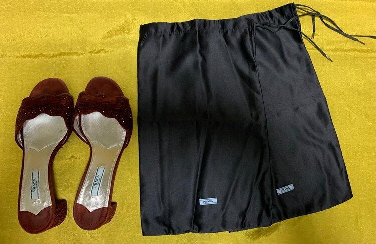 リボン・グリッターサンダル（古着・ファッション）の商品画像 - 査定依頼日：2025年2月24日 - 最高査定価格：5,000円