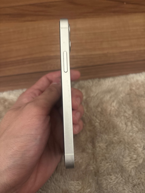 iPhone iPhone 12 mini 128GB docomo（スマホ）の商品画像 - 査定依頼日：2026年8月4日 - 最高査定価格：18,000円