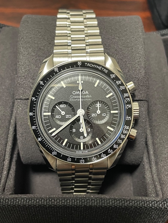 オメガ スピードマスター 3103042500100（高級時計）の商品画像 - 査定依頼日：2026年1月21日 - 最高査定価格：950,000円