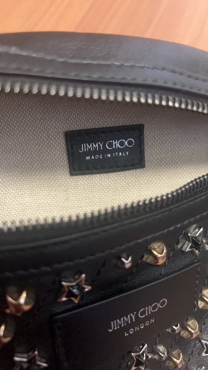 ジミーチュウ  （ブランドバッグ）の商品画像 - 査定依頼日：2025年10月3日 - 最高査定価格：22,000円