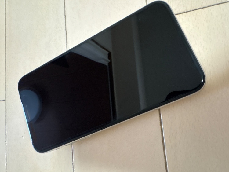 iPhone X（スマホ）の商品画像 - 査定依頼日：2026年8月11日 - 最高査定価格：12,000円