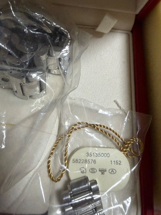 オメガ スピードマスター 3513-5（高級時計）の商品画像 - 査定依頼日：2026年2月22日 - 最高査定価格：320,000円