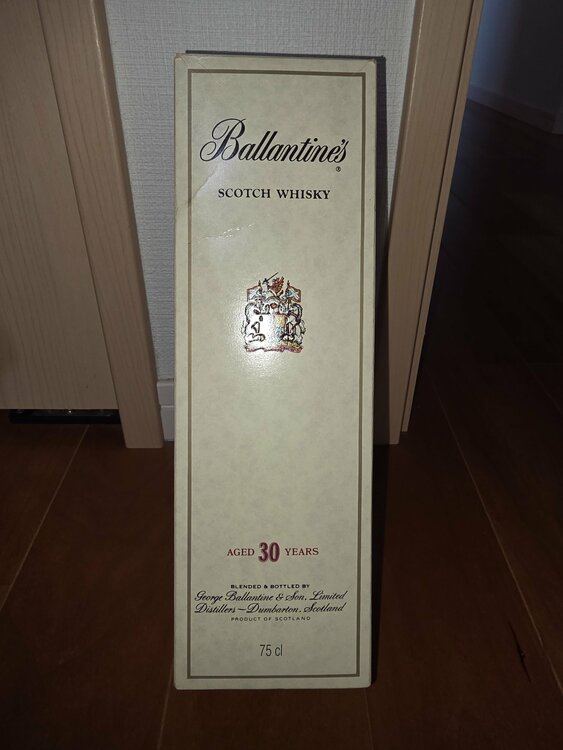 バランタイン 30年 ベリーオールド（お酒）の商品画像 - 査定依頼日：2026年1月19日 - 最高査定価格：20,000円