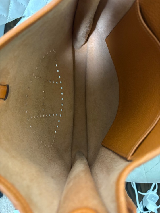 エルメス　エブリン（ブランドバッグ）の商品画像 - 査定依頼日：2025年12月15日 - 最高査定価格：240,000円