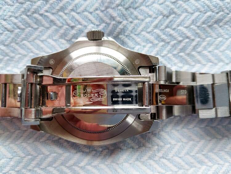 ロレックス ヨットマスター z75400（高級時計）の商品画像 - 査定依頼日：2025年5月15日 - 最高査定価格：1,650,000円