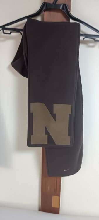 ナイキのマフラー（古着・ファッション）の商品画像 - 査定依頼日：2026年9月19日 - 最高査定価格：100,000円