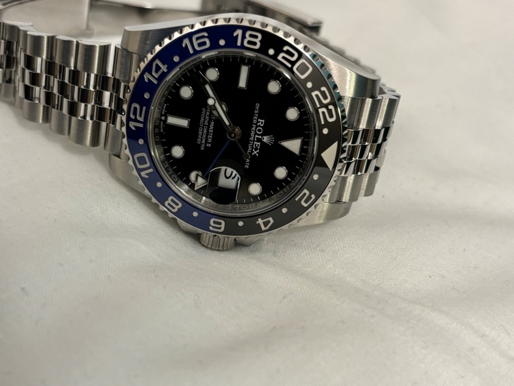 ロレックス GMTマスター 、（高級時計）の商品画像 - 査定依頼日：2026年2月7日 - 最高査定価格：3,130,000円